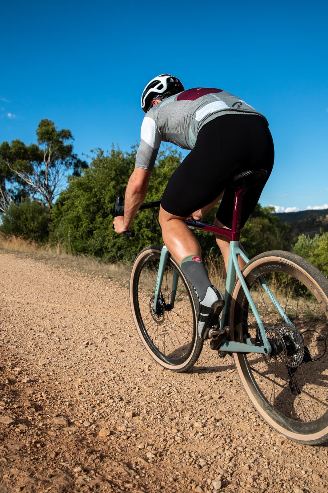 Cycling discover the world by bike lastminute